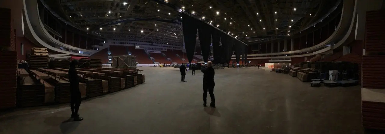 Before a Black Line show in Russia: a dark, empty arena, a few people on the floor